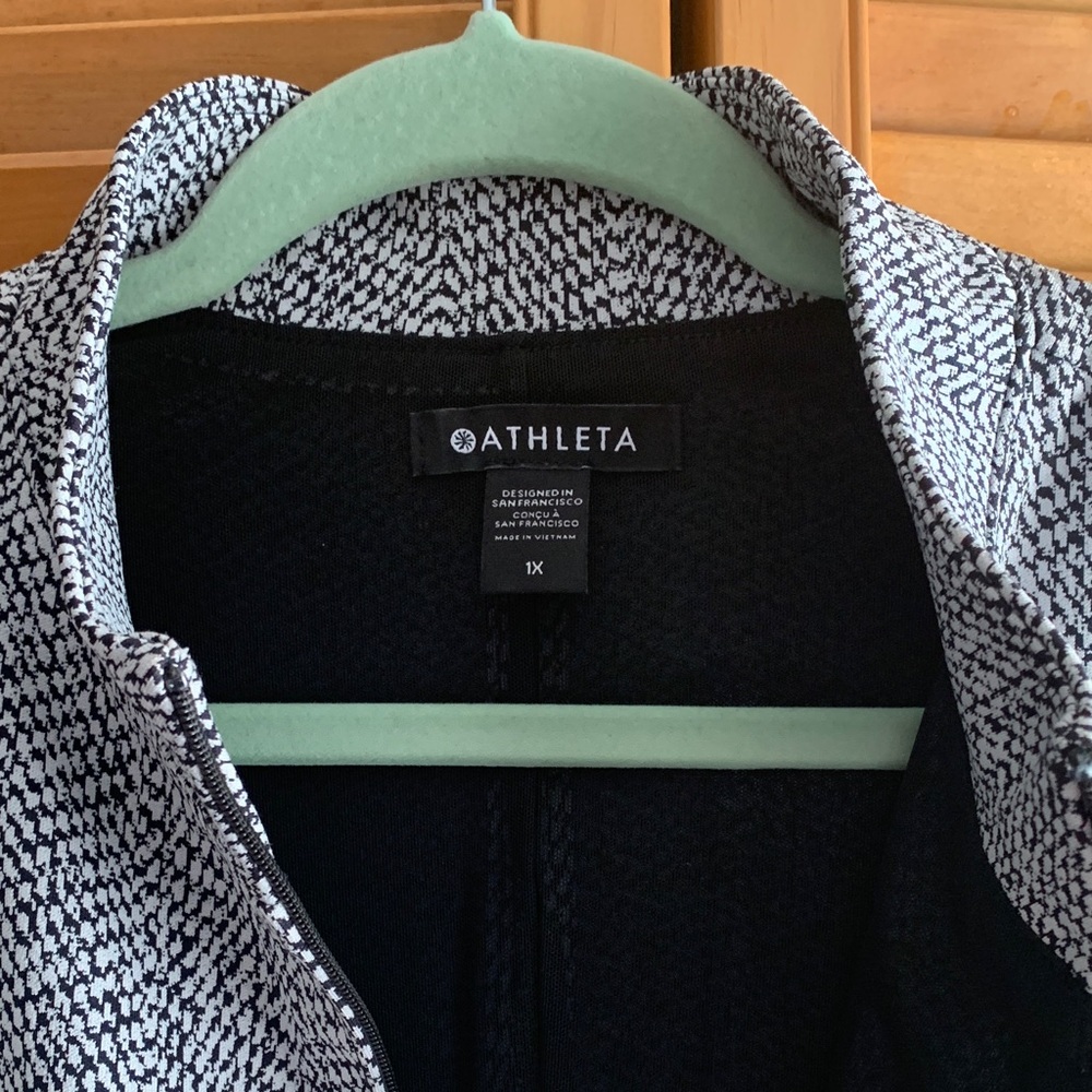 Athleta Black and White Textured Zip Jacket